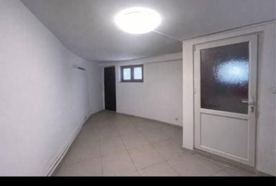Casă cu 4 camere în Central - 5