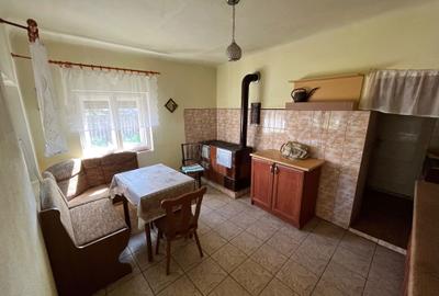 Casă cu 3 camere în Central