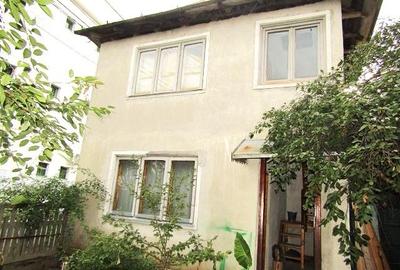 Ultracentral!! Vanzare casa C1+C2+C3 - 44 mp in Targoviste  - zona Primarie. - 1