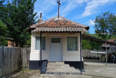 Casă cu 4 camere în Central - 8