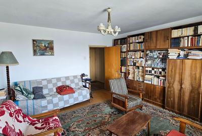 Vanzare -3 camere - Pantelimon - Piata Delfinului - 16