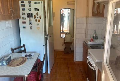 Apartament cu 2 camere decomandat în Petros - 2