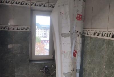Apartament cu 2 camere decomandat în 13 Septembrie - 3