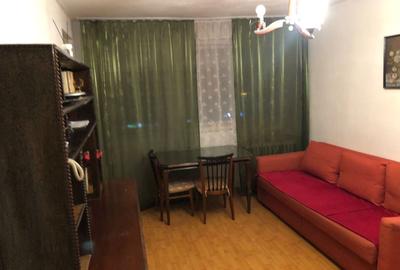 Apartament cu 2 camere semidecomandat în Militari