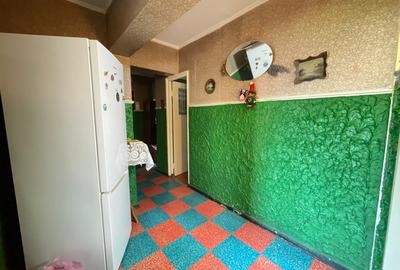 Apartament cu 3 camere decomandat în Baza 3 - 7