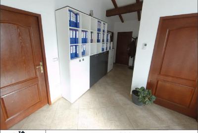Casă cu 5 camere cu Teren 240 Mp în Ultracentral