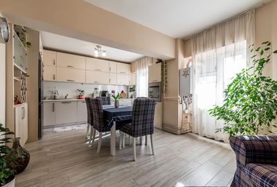 Apartament cu 4 camere decomandat, mobilat în Alfa - 4