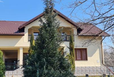 Casă cu 4 camere în Central - 4