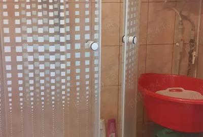Casă cu 4 camere în Central - 1