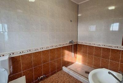 Casă cu Teren 2500 Mp în Frumușani - 9