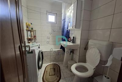 Apartament cu 3 camere decomandat în Dârste - 13