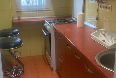 Apartament cu 2 camere semidecomandat în Berceni - 2