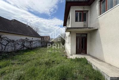 Casă cu 4 camere cu Canalizare în Central - 5