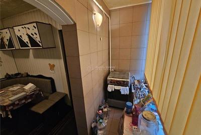 Apartament cu 2 camere decomandat, mobilat în Micro III - 8