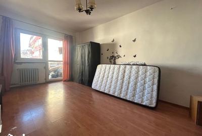 Apartament cu 3 camere decomandat în Valea Cetății - 2