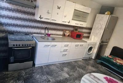 Casă cu 2 camere cu Canalizare în Chercea - 1