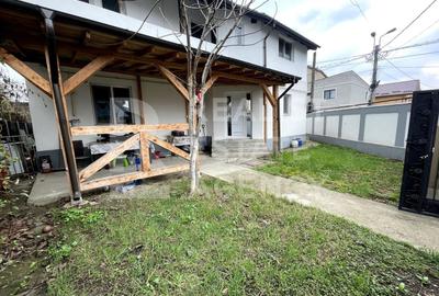 Casă individuală cu 7 camere cu Canalizare în Central - 2