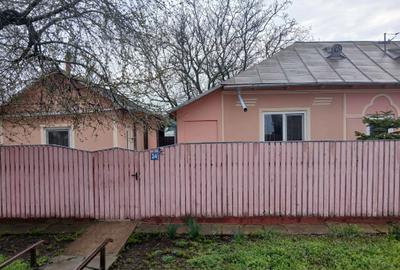 Casă cu 4 camere în Albina - 2