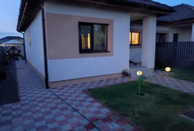 Casă în Moșnița Nouă