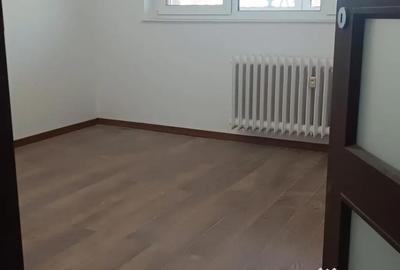 Apartament cu 2 camere semidecomandat în Berceni - 2