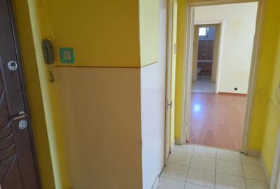 Apartament cu 3 camere semidecomandat în Rădăuți - 3
