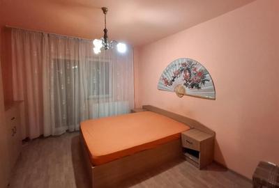 Apartament 3 camere decomandat 2 bai parcare zona Selimbar - 1