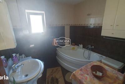 Casă cu 5 camere cu Teren 750 Mp în Central - 6