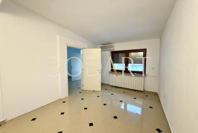 Casă individuală cu 5 camere cu Canalizare în Domenii - 18