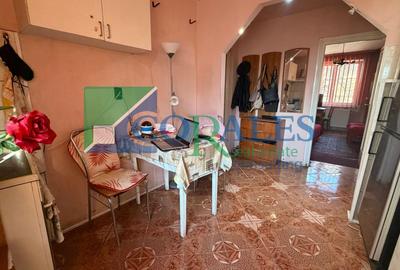Apartament cu 2 camere decomandat în Central - 3