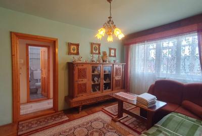 Apartament cu 3 camere semidecomandat în Fortuna - 1
