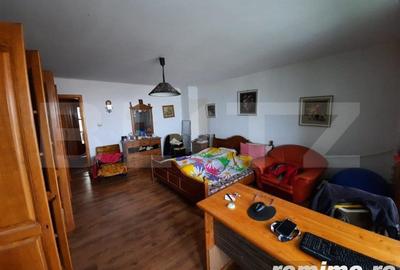 Casă cu 6 camere cu Teren 330 Mp în Central - 2