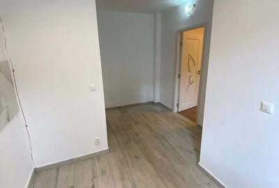 Apartament cu 3 camere semidecomandat în Central - 4