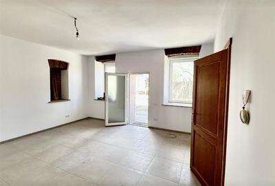 CASA individuala, curte individuala, CENTRAL SACELE - 17