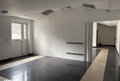Spațiu comercial, de 55 mp, în Decebal - 3