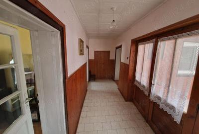 Casă cu 4 camere cu Teren 2082 Mp în Vadu Crișului - 6