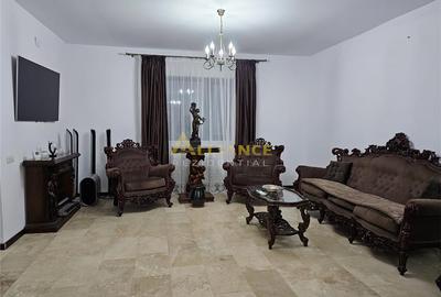 Casă individuală cu 4 camere cu Canalizare în Central - 3