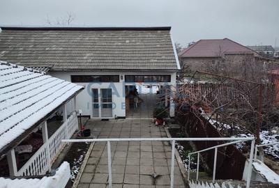 Casa cu mansarda, 7 camere, anexe, Sanmartin - 2