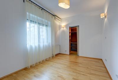 Apartament cu 4 camere decomandat, mobilat în Băneasa - 12