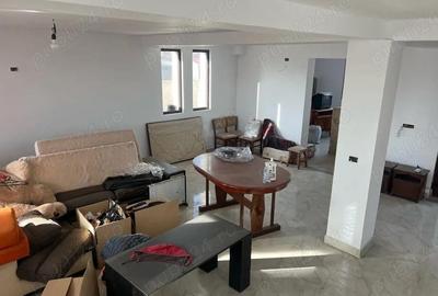 Casă cu Teren 480 Mp în Central - 1