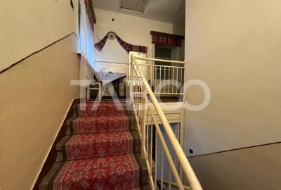 Casa cu 4 camere 2 bai garaj gradina in cartierul Florilor Fagaras - 8
