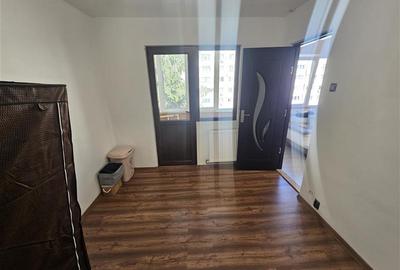 Apartament cu 2 camere nedecomandat, mobilat în Micro III - 15