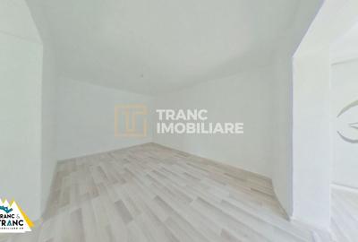 Casă individuală cu 4 camere cu Canalizare în Horia - 5