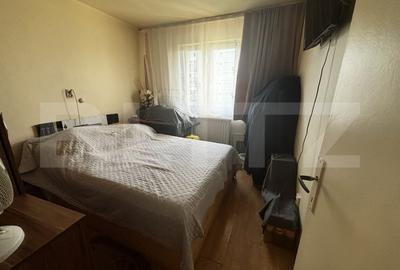 Apartament de vanzare, cu 3 camere, zona Micro 14 - 4