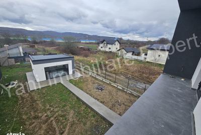 Casă cu 4 camere cu Teren 1000 Mp în Băiculești - 4