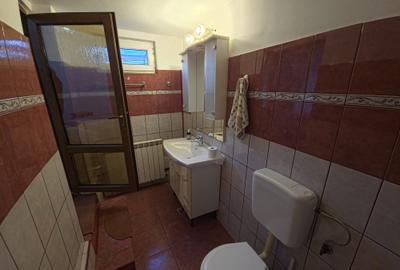 Casă individuală cu 4 camere cu Canalizare în Trocadero - 21