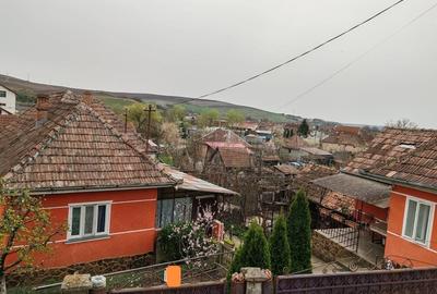Casă cu 4 camere cu Teren 580 Mp în Central - 10