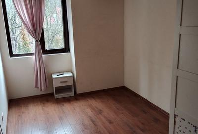 Apartament cu 3 camere decomandat în Central - 10