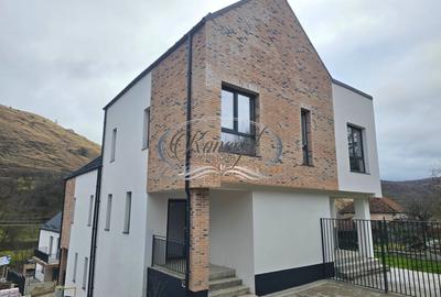 Locuinta spatioasa in ansamblu restrans din Tauti - 2