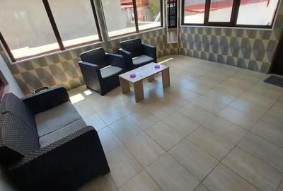 Casă cu 4 camere cu Teren 400 Mp în Corbu - 2