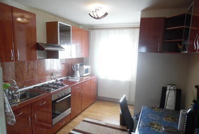 Inchirieez apartament 3 camere decomandat Deva, Liliacului, PARCARE - 16